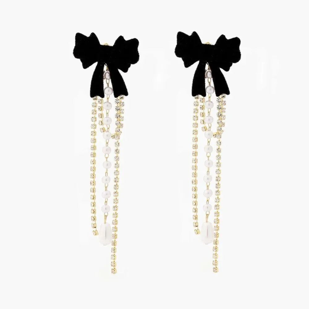 Pearl drop earrings M872